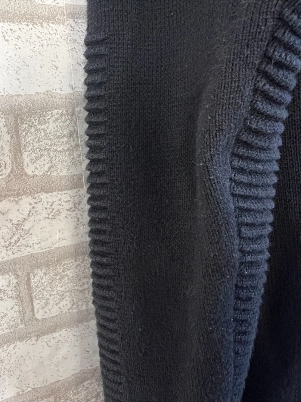 Armani Exchange Men’s Black Ribbed Zip-Up Sweater Jacket